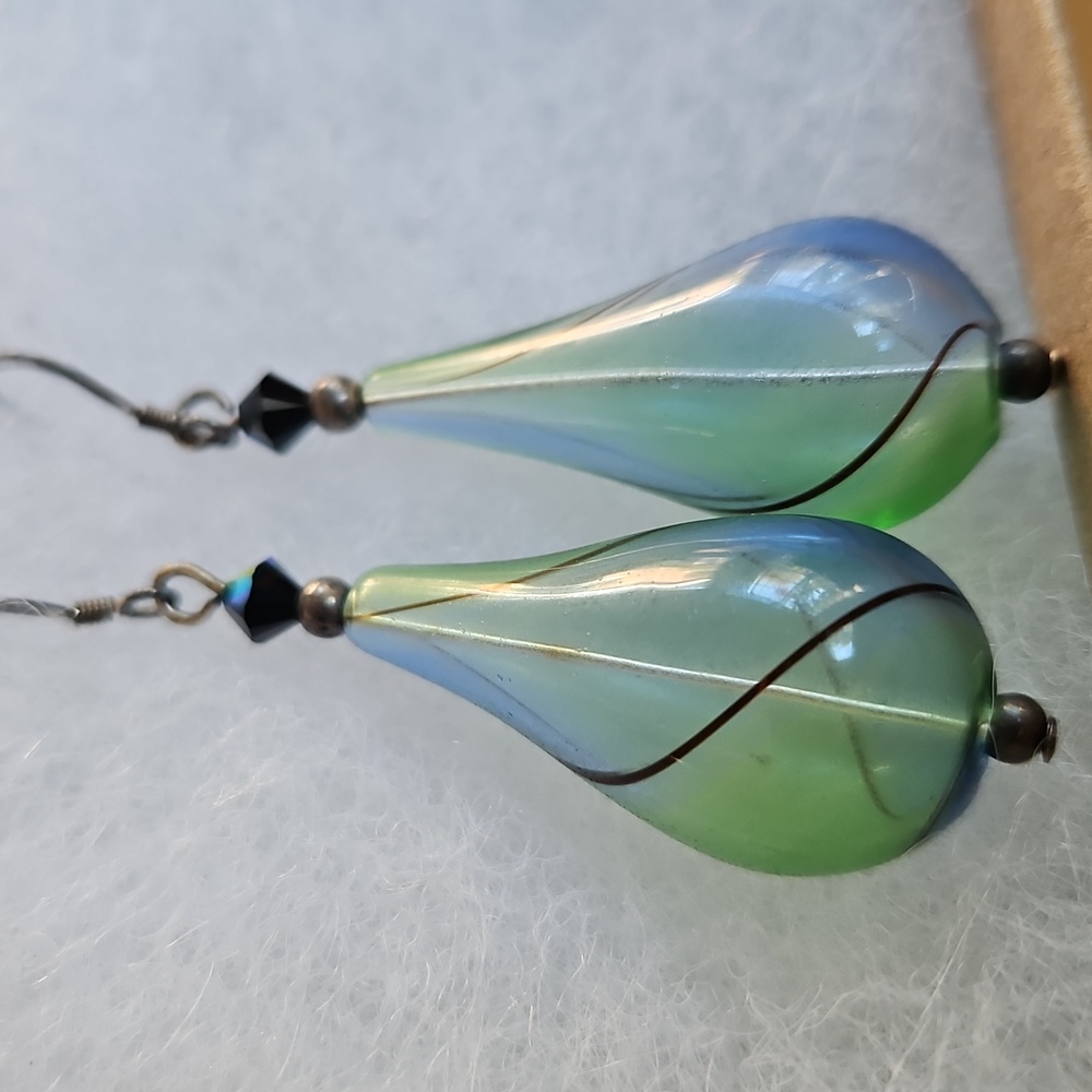 Blown glass earrings -NEW jewelry